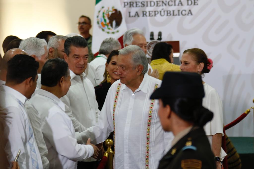 Felicita Rutilio Escand N Al Presidente Amlo Por Su Informe De