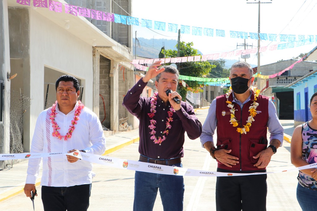 Inaugura Rutilio Escand N Calles Pavimentadas Con Concreto Hidr Ulico