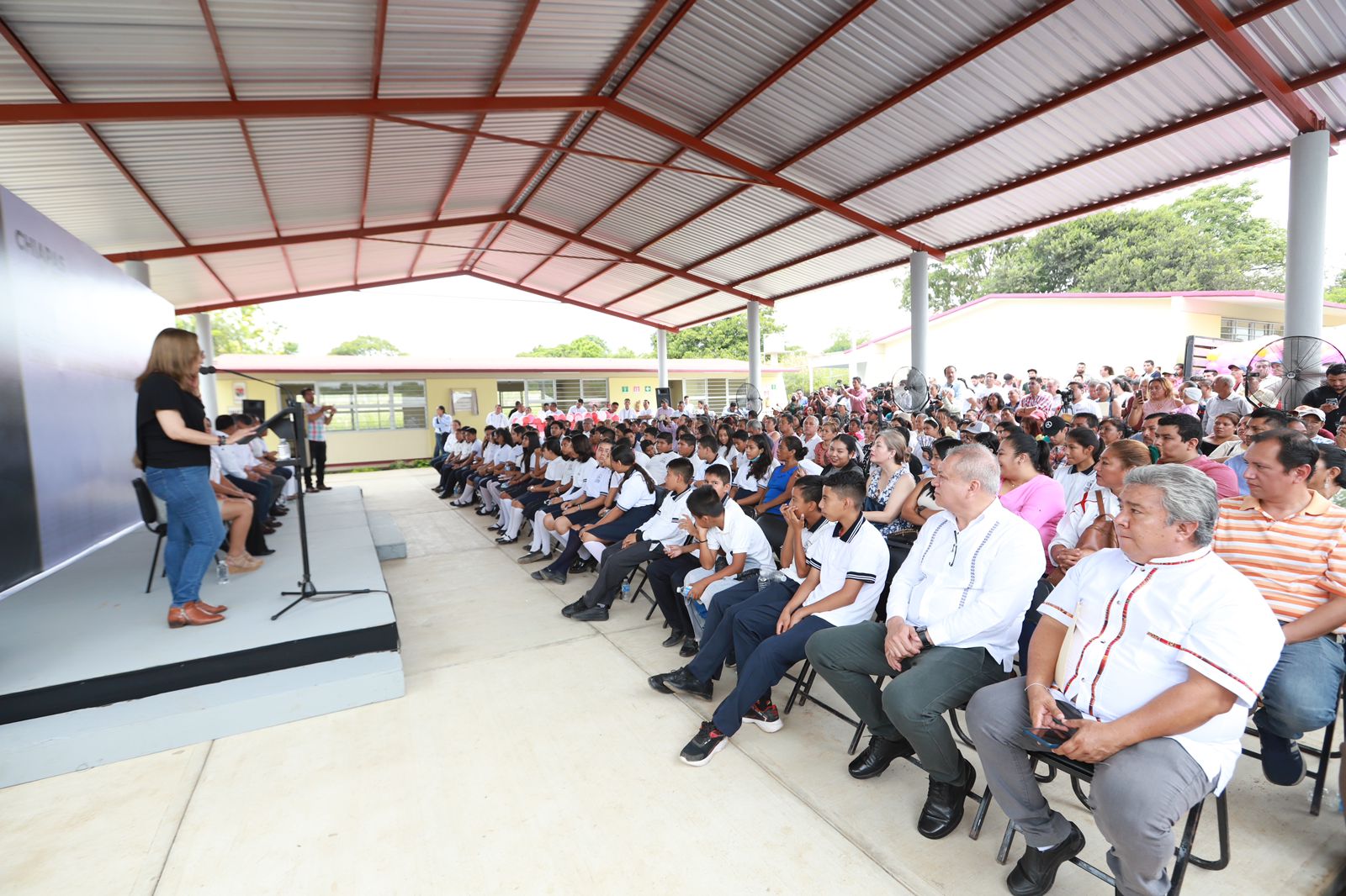 Inaugura Rutilio Escandón infraestructura física educativa en la