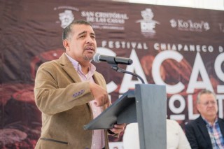 Asiste Javier Jiménez a festival del cacao y chocolate