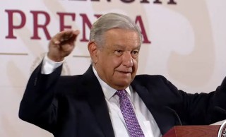 Califica López Obrador la investigación contra Zaldívar como un asunto “político”
