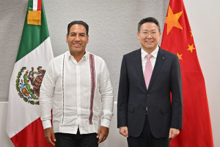 Eduardo Ramírez se reúne con el embajador Extraordinario y Plenipotenciario de China en México, Chen Daojiang