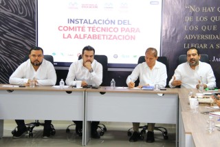 Instala Secretaría de Educación el Comité Técnico del Programa de Alfabetización "Chiapas Puede"