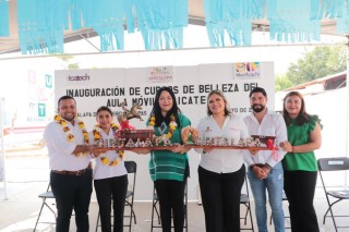 Icatech pone en marcha Aula Móvil en Cintalapa