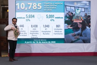 Contratación de más de 14 mil médicas y médicos especialistas este año es histórica; “fortalece los tres sistemas de salud”: Presidenta Claudia Sheinbaum