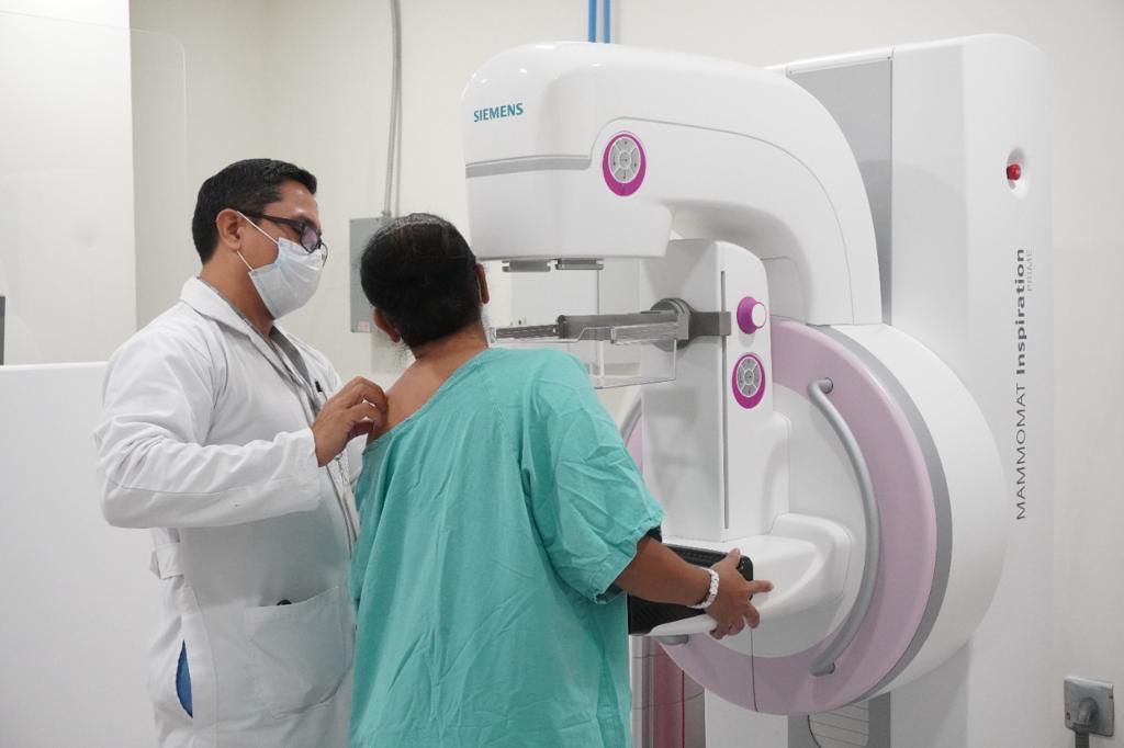 Continúa IMSS Chiapas realizando mastografías en la Unidad Médica Móvil de  detección de cáncer de mama | Rotativo en Linea
