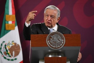 Anuncia López Obrador rescate del Issste; la institución fue víctima de una “privatización silenciosa”