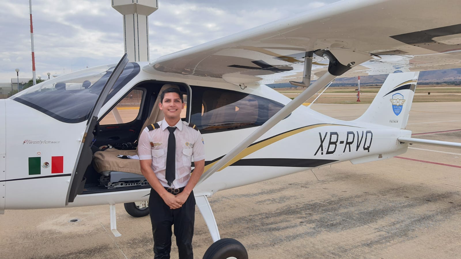 Alumnos de la carrera de Piloto Aviador de la Enaproc-Chiapas realizan  prácticas de vuelo reales | Rotativo en Linea